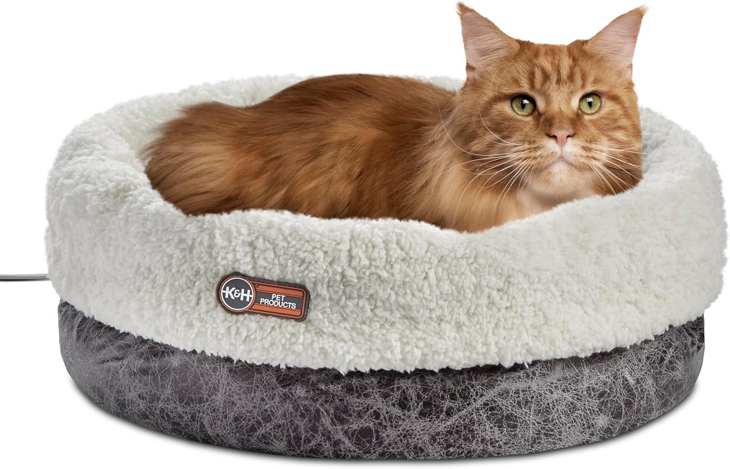 How ⁣Our Pets Found Cozy Comfort in This Heated Cat Bed